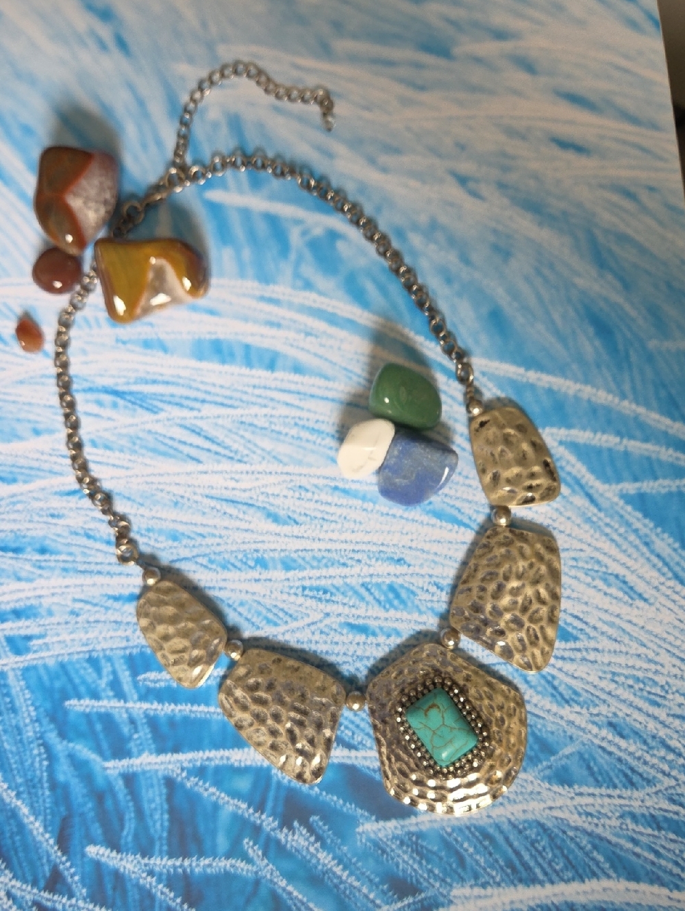 Southwestern Style Hammered Silver Necklace With Turquoise Gemstone.